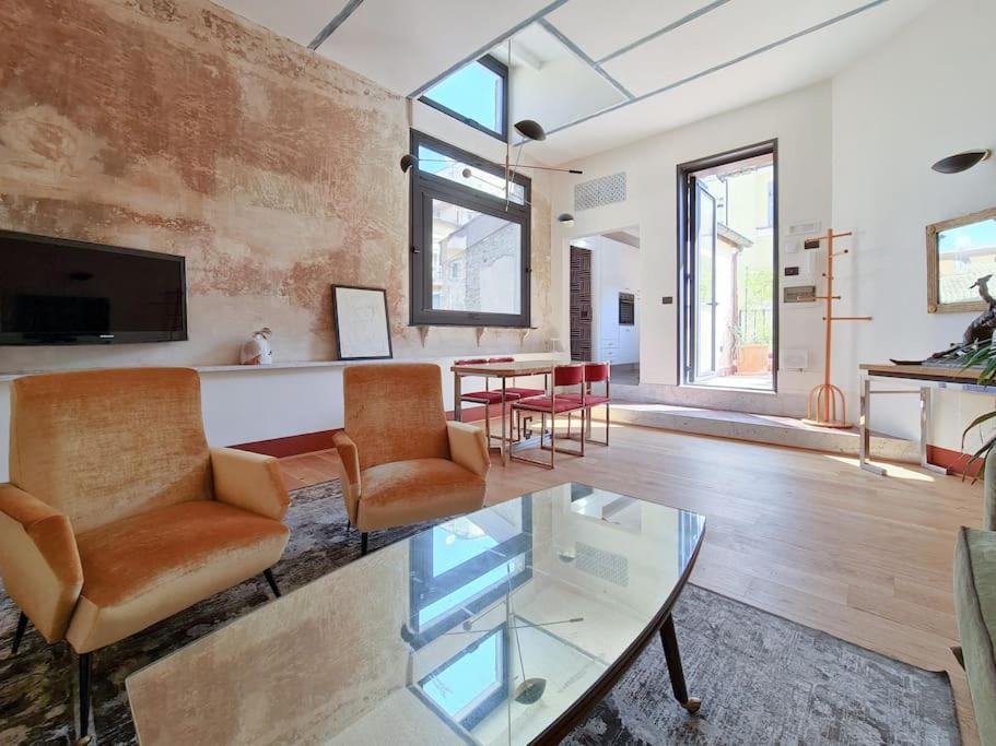 Boutique Penthouse With Terrace, Spanish Steps โรม ภายนอก รูปภาพ