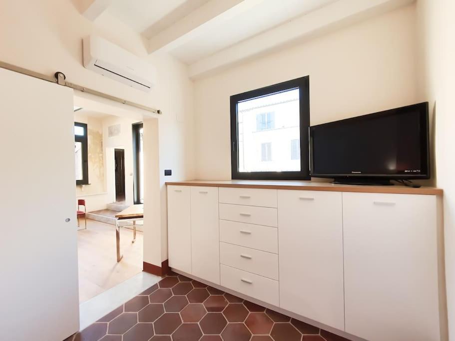 Boutique Penthouse With Terrace, Spanish Steps โรม ภายนอก รูปภาพ