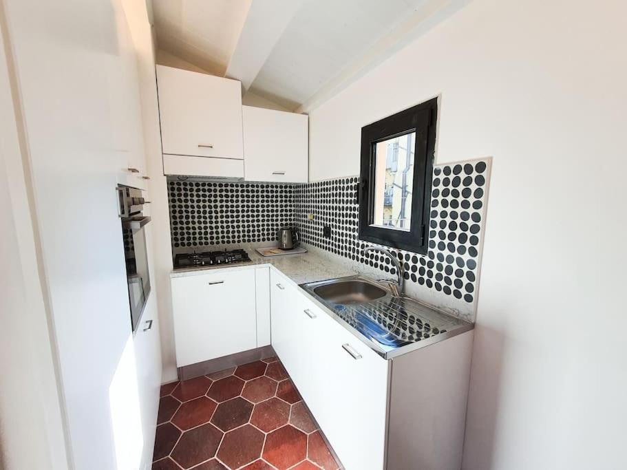 Boutique Penthouse With Terrace, Spanish Steps โรม ภายนอก รูปภาพ